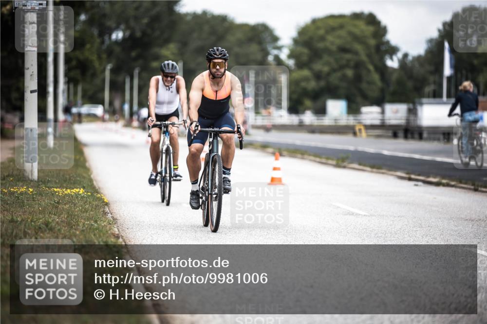 16.08.2026 - KN Förde Triathlon 2026 H.Heesch http://msf.ph/oto/9981006 16.08.2026 11:51:42 Radfahren  meine-sportfotos.de
