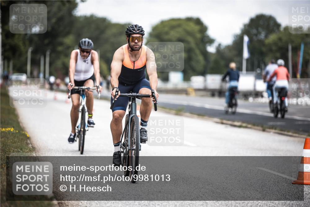 16.08.2026 - KN Förde Triathlon 2026 H.Heesch http://msf.ph/oto/9981013 16.08.2026 11:51:42 Radfahren  meine-sportfotos.de