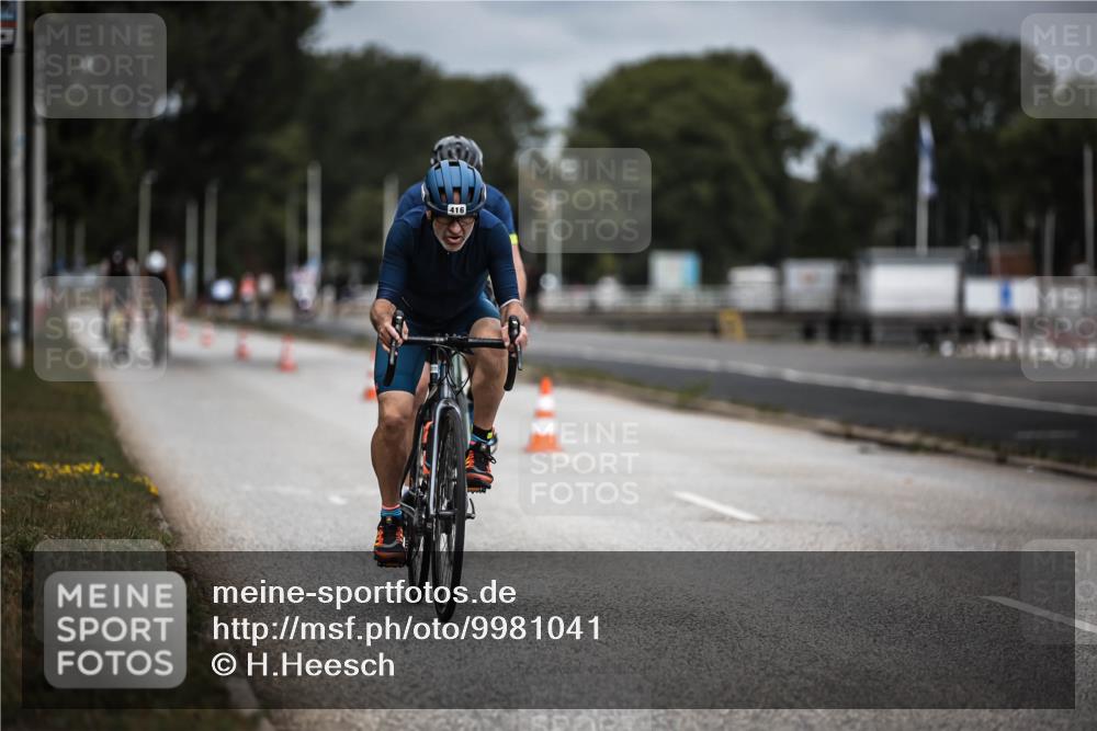 16.08.2026 - KN Förde Triathlon 2026 H.Heesch http://msf.ph/oto/9981041 16.08.2026 11:52:24 Radfahren 396, 426 meine-sportfotos.de
