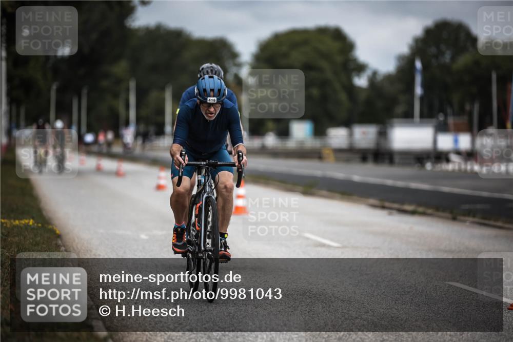 16.08.2026 - KN Förde Triathlon 2026 H.Heesch http://msf.ph/oto/9981043 16.08.2026 11:52:24 Radfahren 396, 426 meine-sportfotos.de