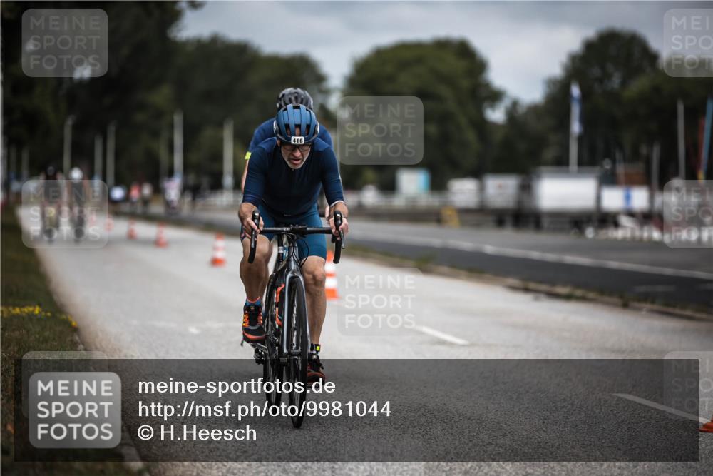 16.08.2026 - KN Förde Triathlon 2026 H.Heesch http://msf.ph/oto/9981044 16.08.2026 11:52:24 Radfahren 396, 426 meine-sportfotos.de