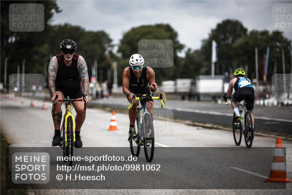 16.08.2026 - KN Förde Triathlon 2026 H.Heesch http://msf.ph/oto/9981062 16.08.2026 11:52:32 Radfahren  meine-sportfotos.de