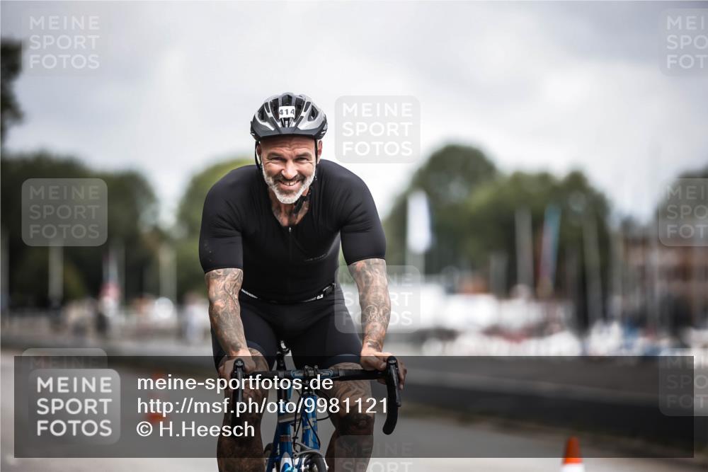 16.08.2026 - KN Förde Triathlon 2026 H.Heesch http://msf.ph/oto/9981121 16.08.2026 11:53:22 Radfahren  meine-sportfotos.de