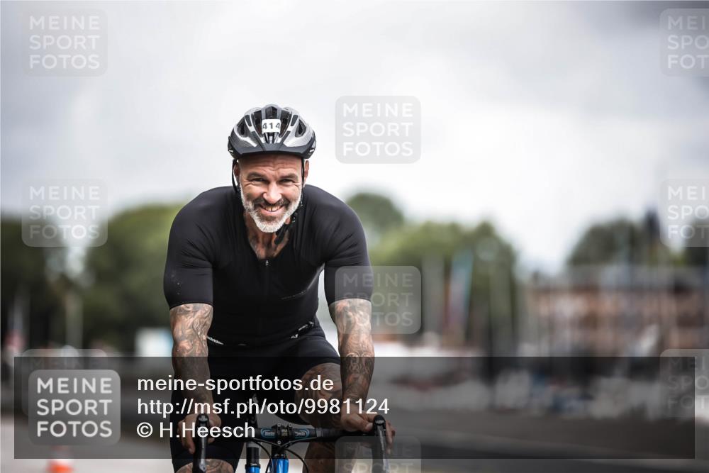 16.08.2026 - KN Förde Triathlon 2026 H.Heesch http://msf.ph/oto/9981124 16.08.2026 11:53:22 Radfahren  meine-sportfotos.de