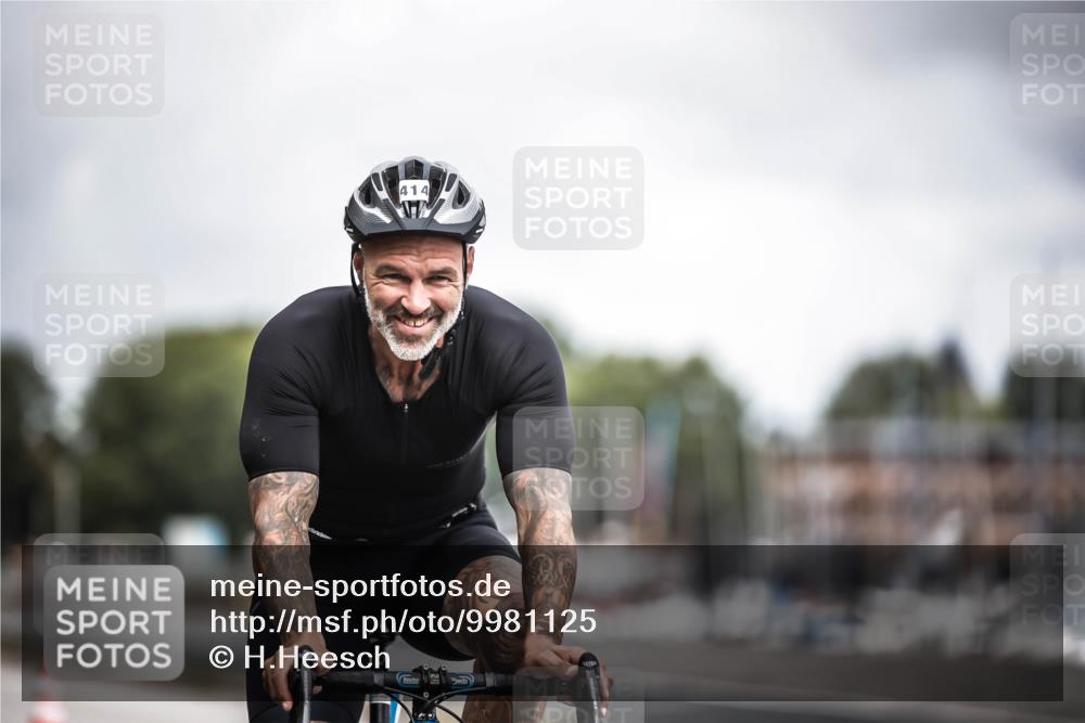 16.08.2026 - KN Förde Triathlon 2026 H.Heesch http://msf.ph/oto/9981125 16.08.2026 11:53:22 Radfahren  meine-sportfotos.de