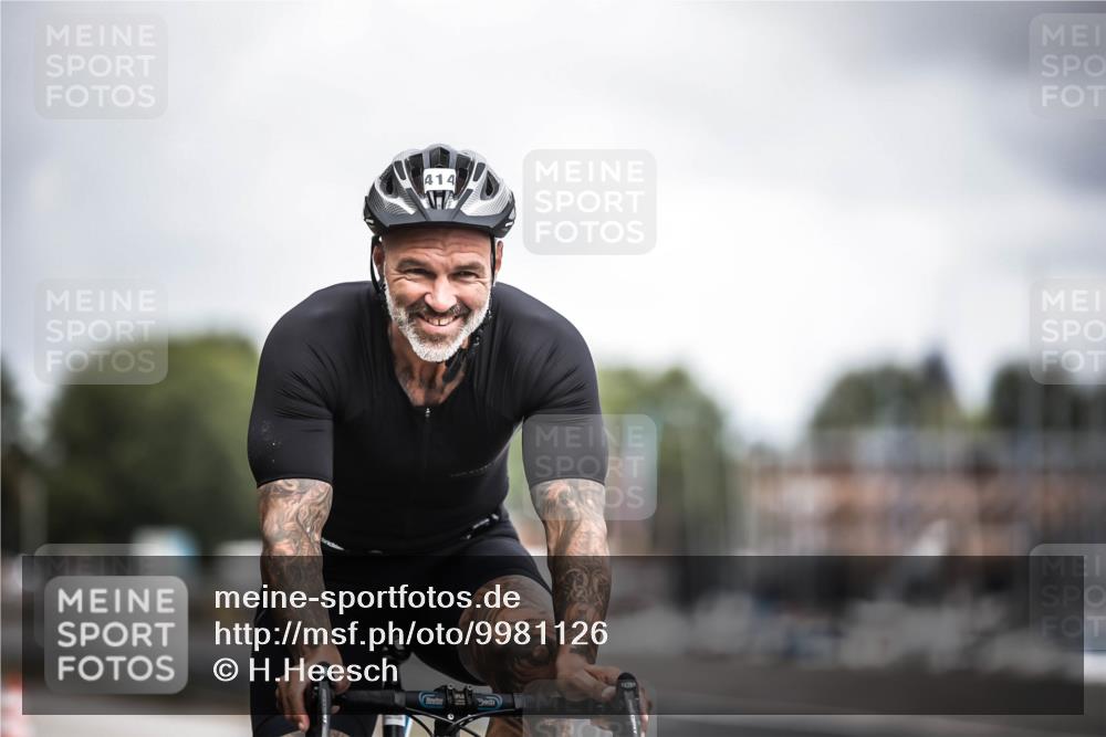 16.08.2026 - KN Förde Triathlon 2026 H.Heesch http://msf.ph/oto/9981126 16.08.2026 11:53:22 Radfahren  meine-sportfotos.de