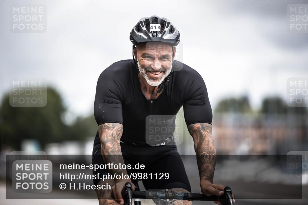 16.08.2026 - KN Förde Triathlon 2026 H.Heesch http://msf.ph/oto/9981129 16.08.2026 11:53:22 Radfahren  meine-sportfotos.de