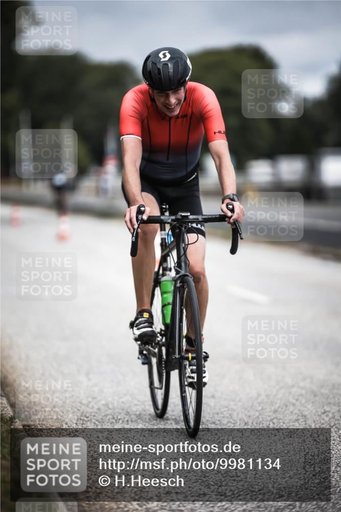 16.08.2026 - KN Förde Triathlon 2026 H.Heesch http://msf.ph/oto/9981134 16.08.2026 11:53:49 Radfahren 438 meine-sportfotos.de