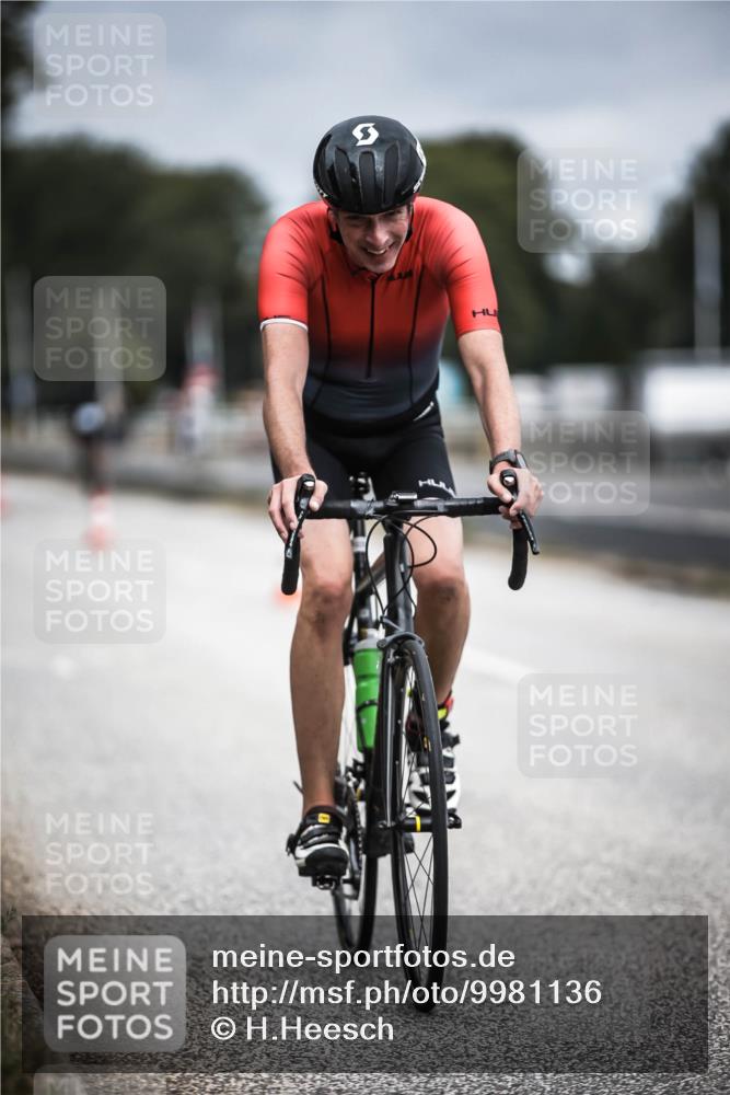16.08.2026 - KN Förde Triathlon 2026 H.Heesch http://msf.ph/oto/9981136 16.08.2026 11:53:49 Radfahren 438 meine-sportfotos.de