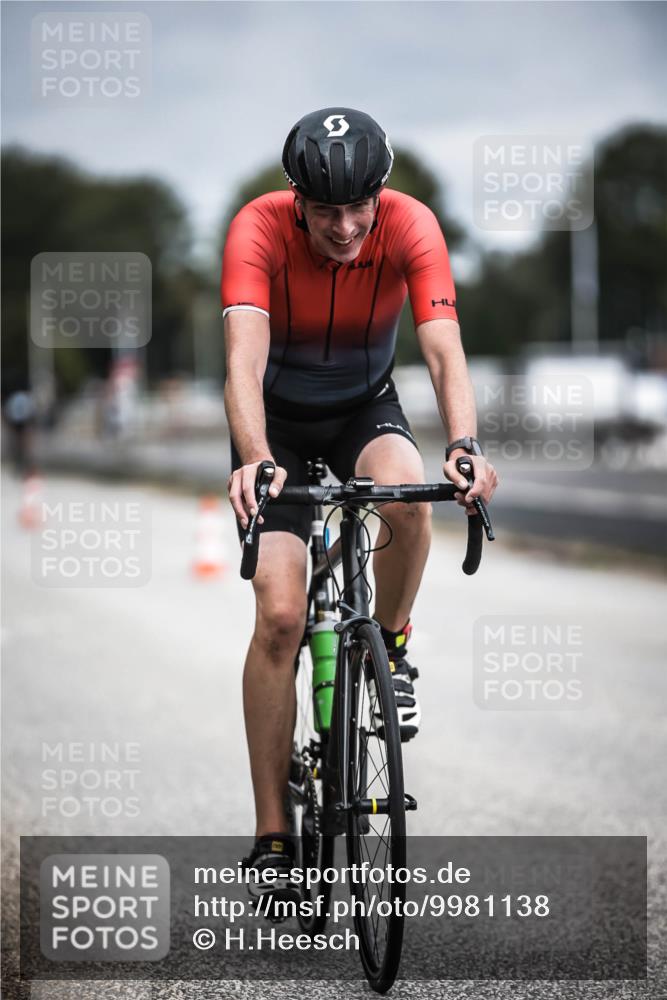 16.08.2026 - KN Förde Triathlon 2026 H.Heesch http://msf.ph/oto/9981138 16.08.2026 11:53:49 Radfahren 438 meine-sportfotos.de