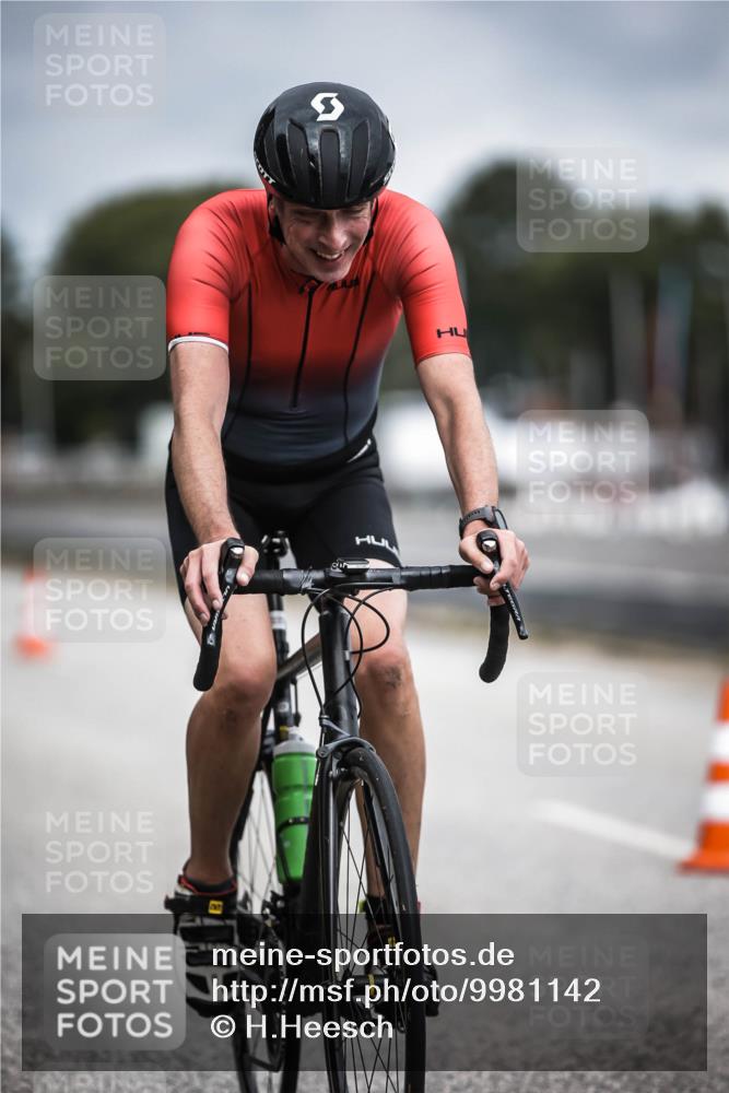 16.08.2026 - KN Förde Triathlon 2026 H.Heesch http://msf.ph/oto/9981142 16.08.2026 11:53:49 Radfahren 438 meine-sportfotos.de
