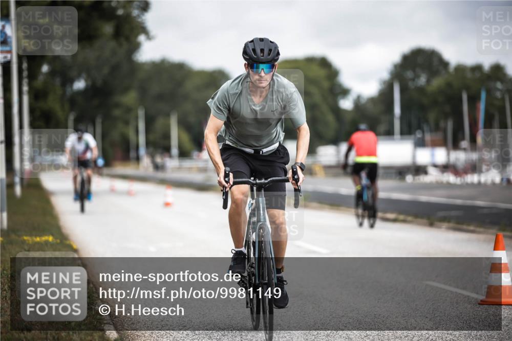 16.08.2026 - KN Förde Triathlon 2026 H.Heesch http://msf.ph/oto/9981149 16.08.2026 11:54:13 Radfahren  meine-sportfotos.de