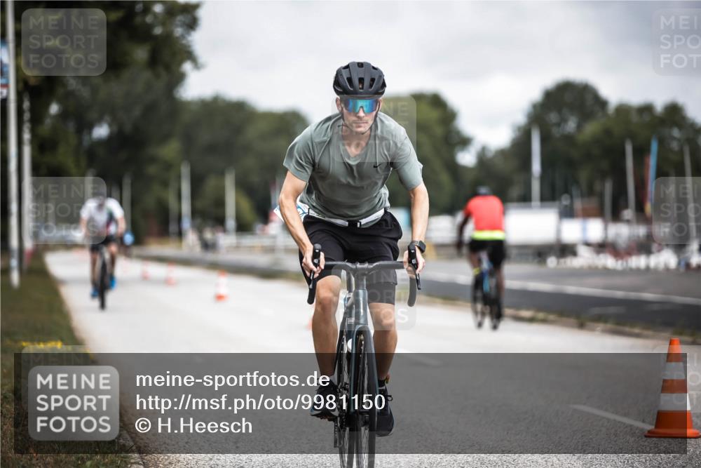 16.08.2026 - KN Förde Triathlon 2026 H.Heesch http://msf.ph/oto/9981150 16.08.2026 11:54:13 Radfahren  meine-sportfotos.de