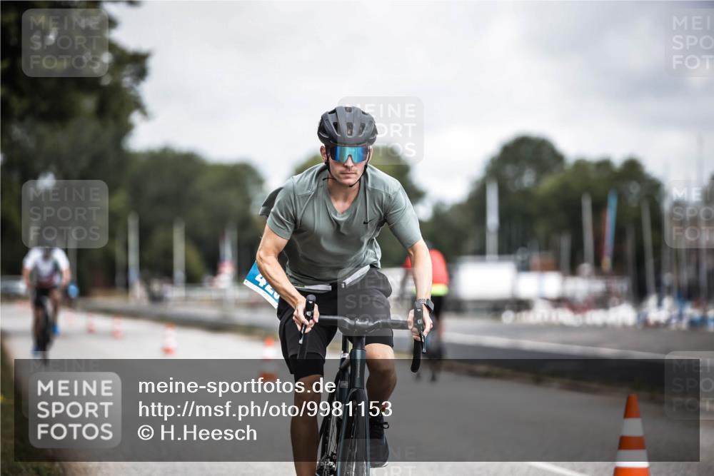 16.08.2026 - KN Förde Triathlon 2026 H.Heesch http://msf.ph/oto/9981153 16.08.2026 11:54:13 Radfahren  meine-sportfotos.de