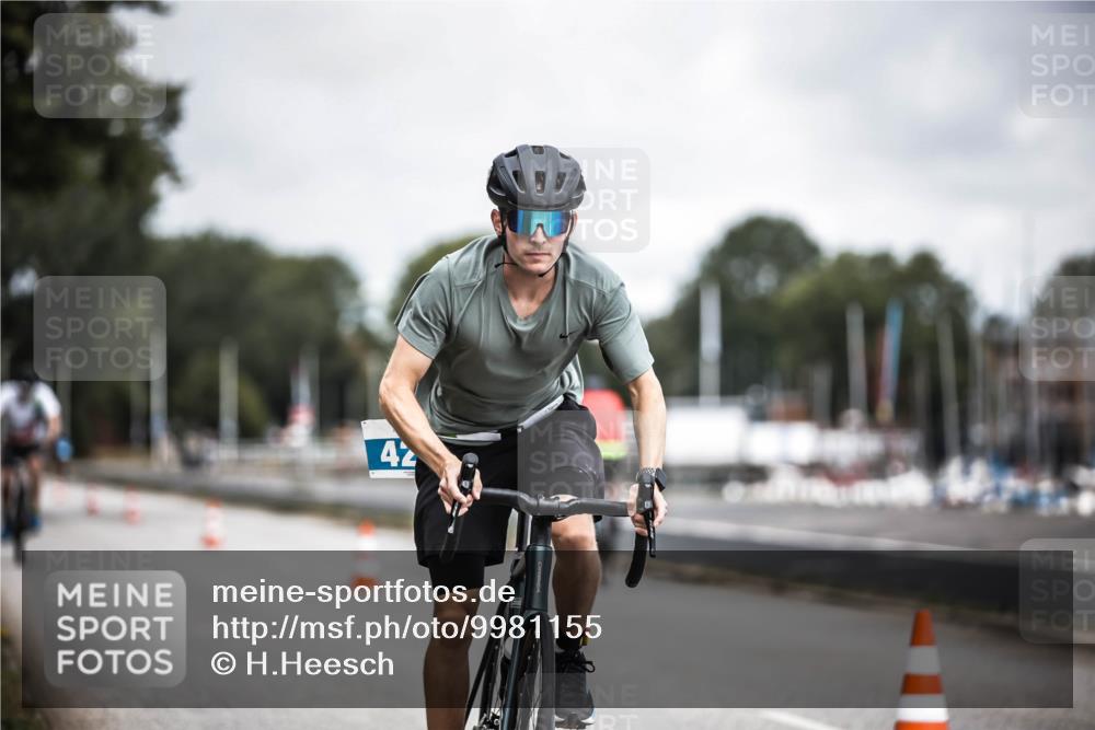 16.08.2026 - KN Förde Triathlon 2026 H.Heesch http://msf.ph/oto/9981155 16.08.2026 11:54:14 Radfahren  meine-sportfotos.de
