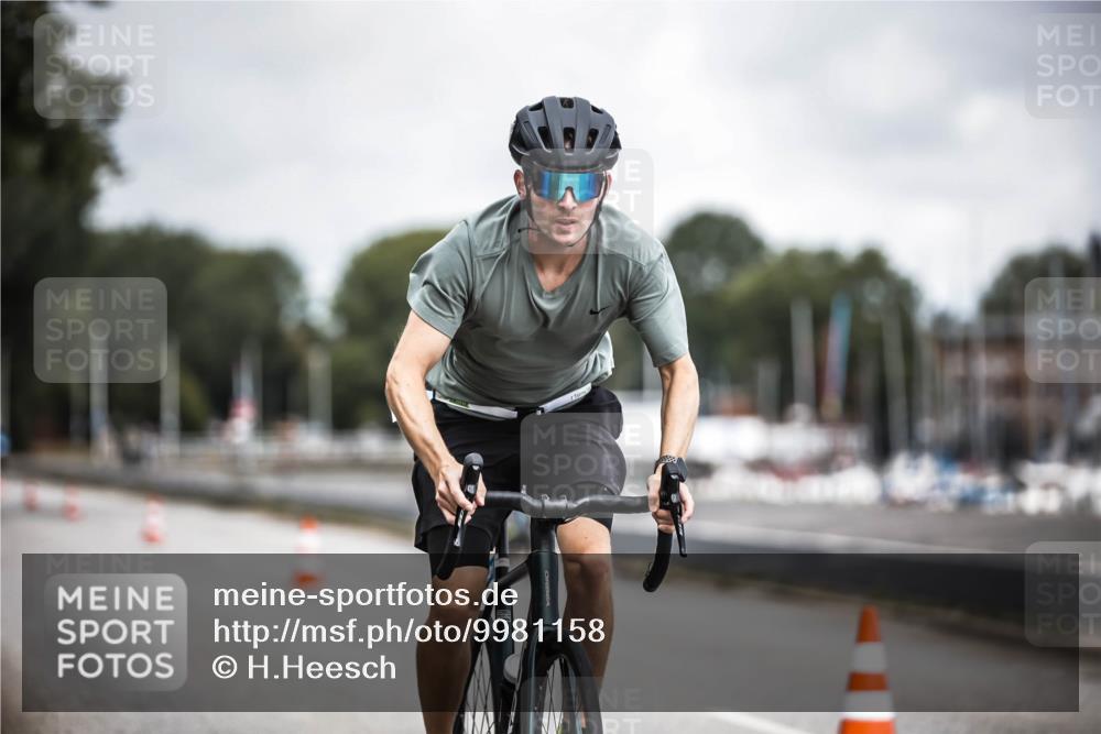 16.08.2026 - KN Förde Triathlon 2026 H.Heesch http://msf.ph/oto/9981158 16.08.2026 11:54:14 Radfahren  meine-sportfotos.de