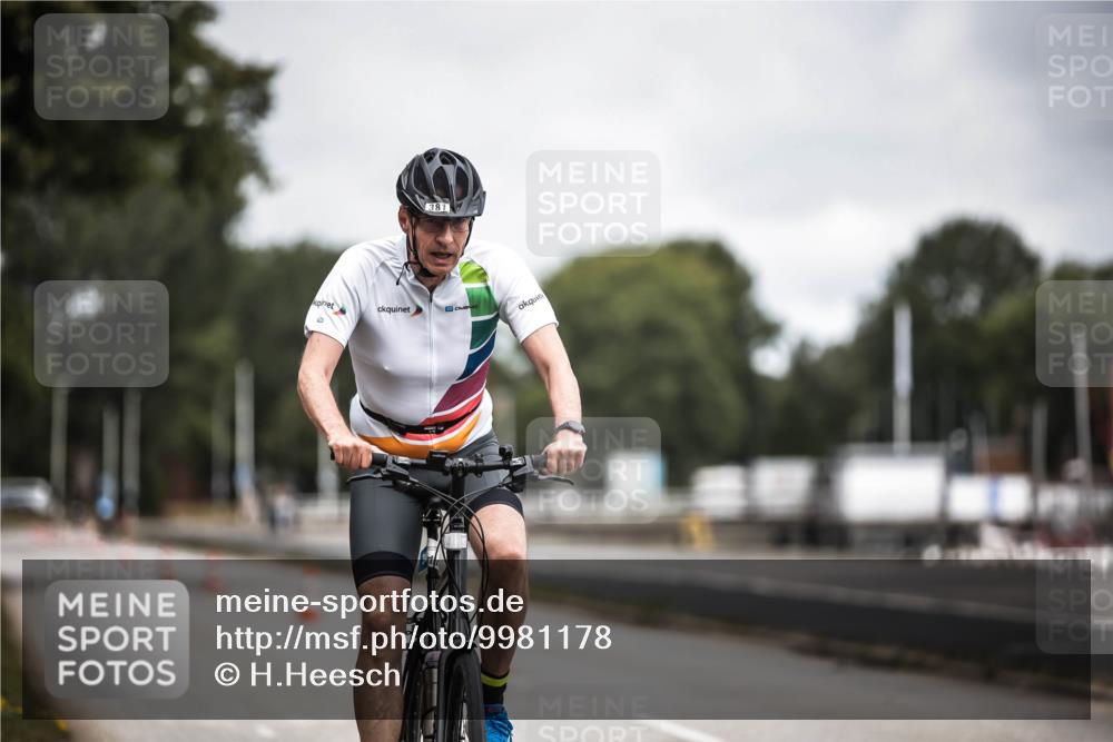 16.08.2026 - KN Förde Triathlon 2026 H.Heesch http://msf.ph/oto/9981178 16.08.2026 11:54:18 Radfahren  meine-sportfotos.de