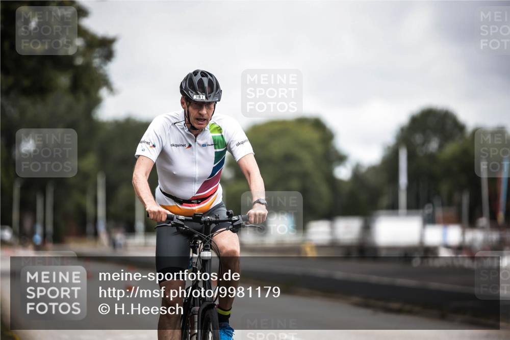 16.08.2026 - KN Förde Triathlon 2026 H.Heesch http://msf.ph/oto/9981179 16.08.2026 11:54:18 Radfahren  meine-sportfotos.de