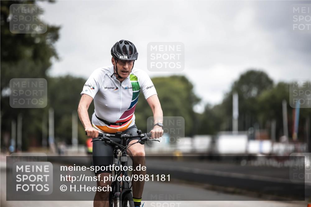 16.08.2026 - KN Förde Triathlon 2026 H.Heesch http://msf.ph/oto/9981181 16.08.2026 11:54:18 Radfahren  meine-sportfotos.de