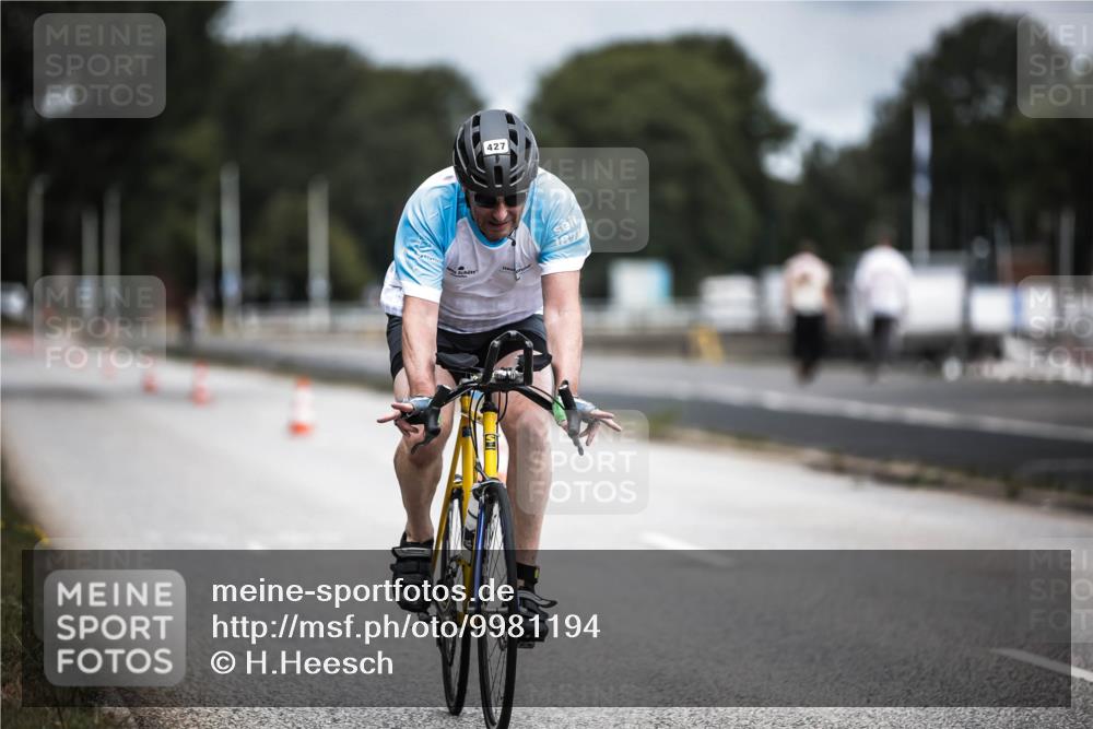16.08.2026 - KN Förde Triathlon 2026 H.Heesch http://msf.ph/oto/9981194 16.08.2026 11:54:53 Radfahren  meine-sportfotos.de