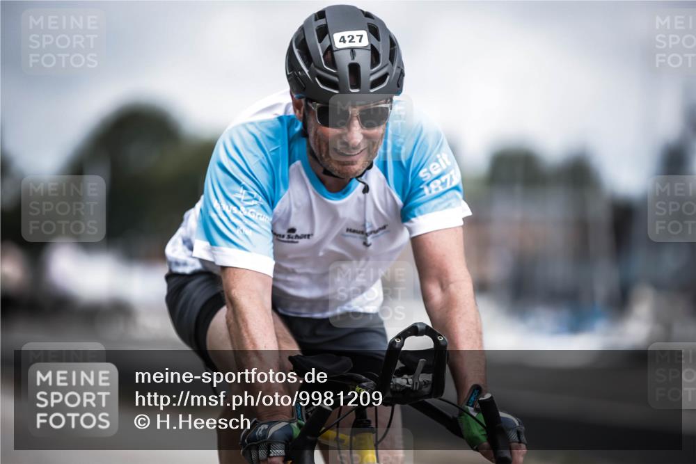 16.08.2026 - KN Förde Triathlon 2026 H.Heesch http://msf.ph/oto/9981209 16.08.2026 11:54:54 Radfahren  meine-sportfotos.de