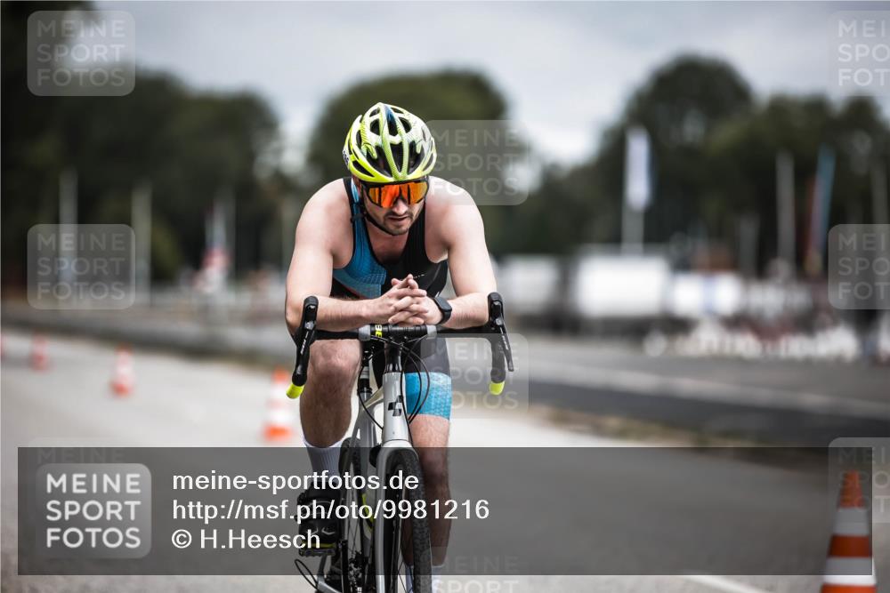 16.08.2026 - KN Förde Triathlon 2026 H.Heesch http://msf.ph/oto/9981216 16.08.2026 11:55:25 Radfahren  meine-sportfotos.de