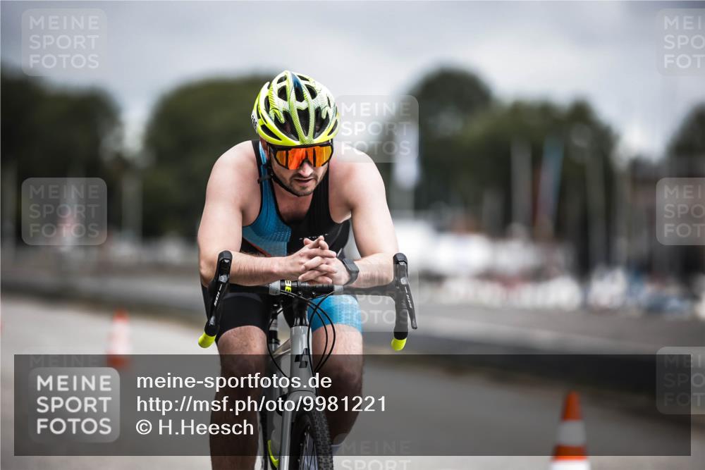 16.08.2026 - KN Förde Triathlon 2026 H.Heesch http://msf.ph/oto/9981221 16.08.2026 11:55:25 Radfahren  meine-sportfotos.de