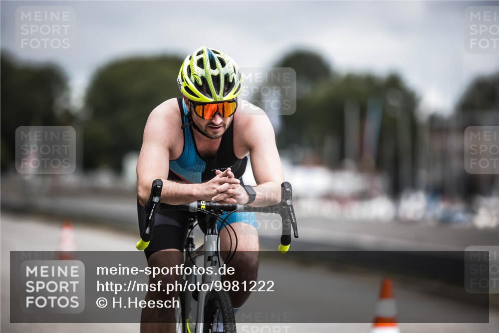 16.08.2026 - KN Förde Triathlon 2026 H.Heesch http://msf.ph/oto/9981222 16.08.2026 11:55:25 Radfahren  meine-sportfotos.de