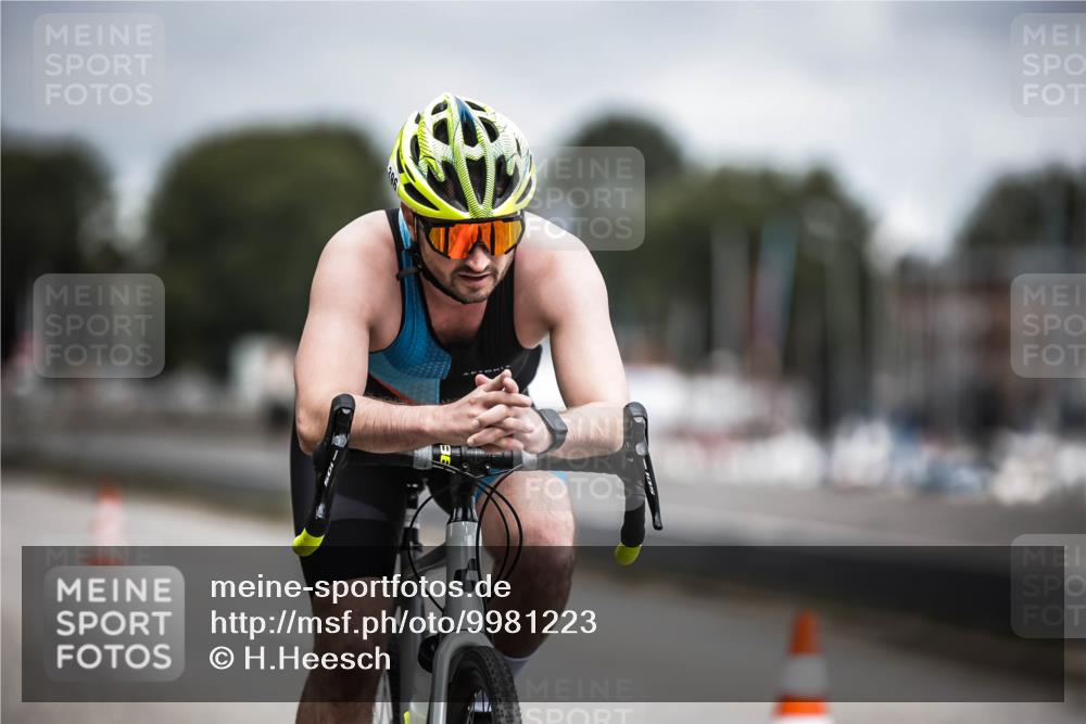 16.08.2026 - KN Förde Triathlon 2026 H.Heesch http://msf.ph/oto/9981223 16.08.2026 11:55:25 Radfahren  meine-sportfotos.de