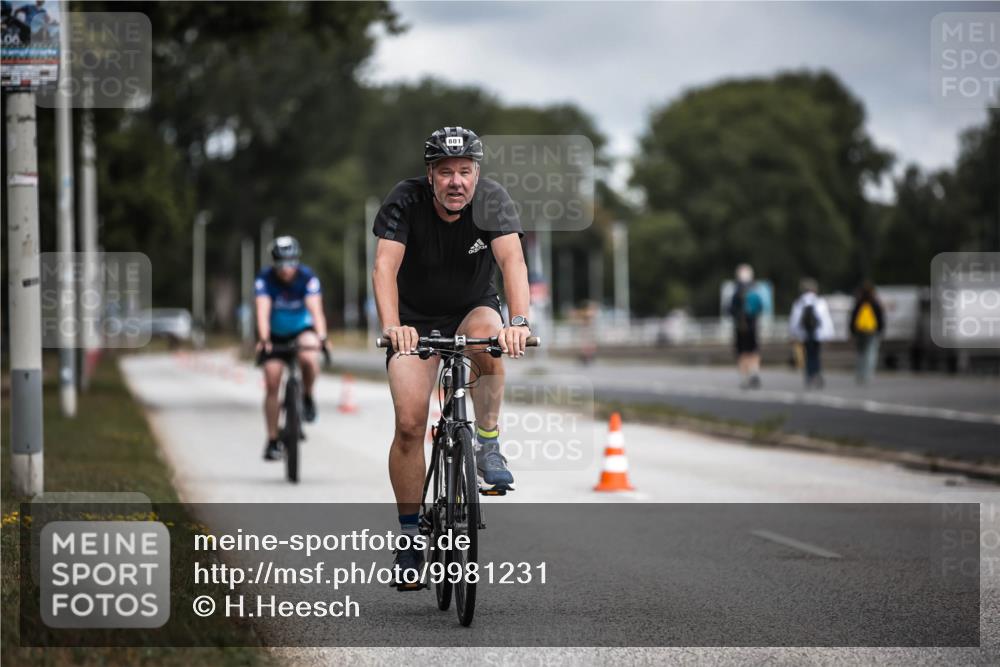 16.08.2026 - KN Förde Triathlon 2026 H.Heesch http://msf.ph/oto/9981231 16.08.2026 11:56:32 Radfahren  meine-sportfotos.de