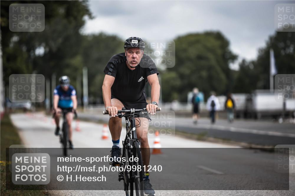 16.08.2026 - KN Förde Triathlon 2026 H.Heesch http://msf.ph/oto/9981240 16.08.2026 11:56:33 Radfahren  meine-sportfotos.de