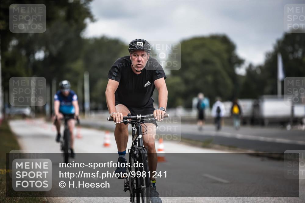 16.08.2026 - KN Förde Triathlon 2026 H.Heesch http://msf.ph/oto/9981241 16.08.2026 11:56:33 Radfahren  meine-sportfotos.de