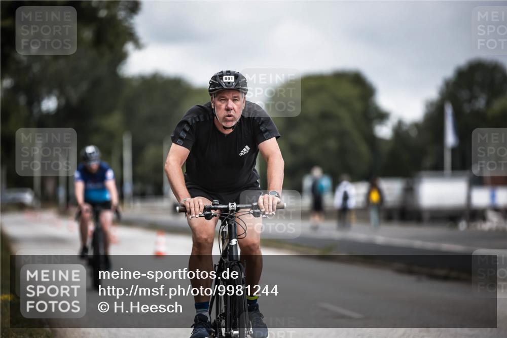 16.08.2026 - KN Förde Triathlon 2026 H.Heesch http://msf.ph/oto/9981244 16.08.2026 11:56:33 Radfahren  meine-sportfotos.de