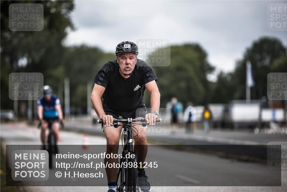 16.08.2026 - KN Förde Triathlon 2026 H.Heesch http://msf.ph/oto/9981245 16.08.2026 11:56:33 Radfahren  meine-sportfotos.de