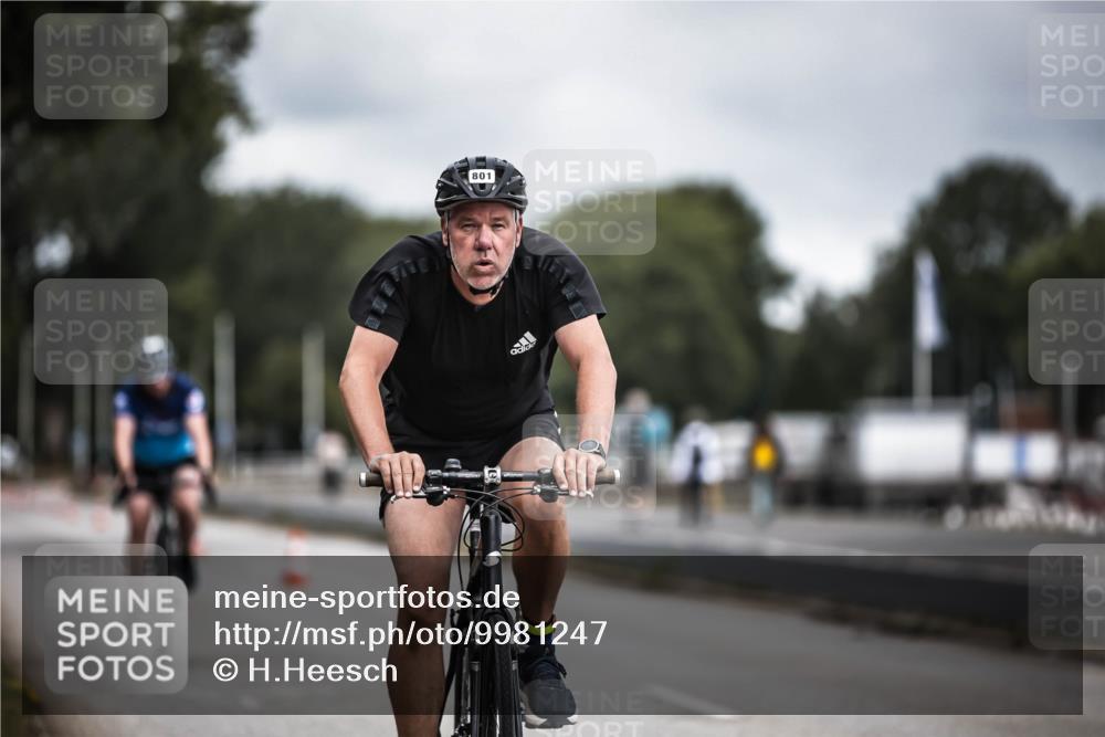 16.08.2026 - KN Förde Triathlon 2026 H.Heesch http://msf.ph/oto/9981247 16.08.2026 11:56:33 Radfahren  meine-sportfotos.de