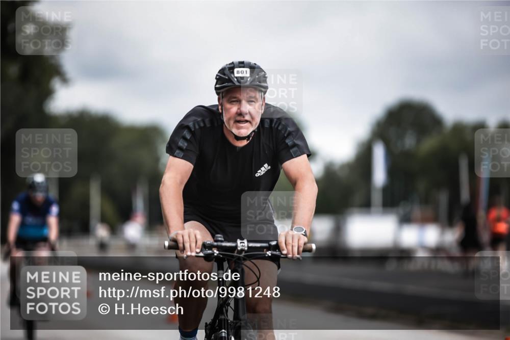 16.08.2026 - KN Förde Triathlon 2026 H.Heesch http://msf.ph/oto/9981248 16.08.2026 11:56:34 Radfahren  meine-sportfotos.de