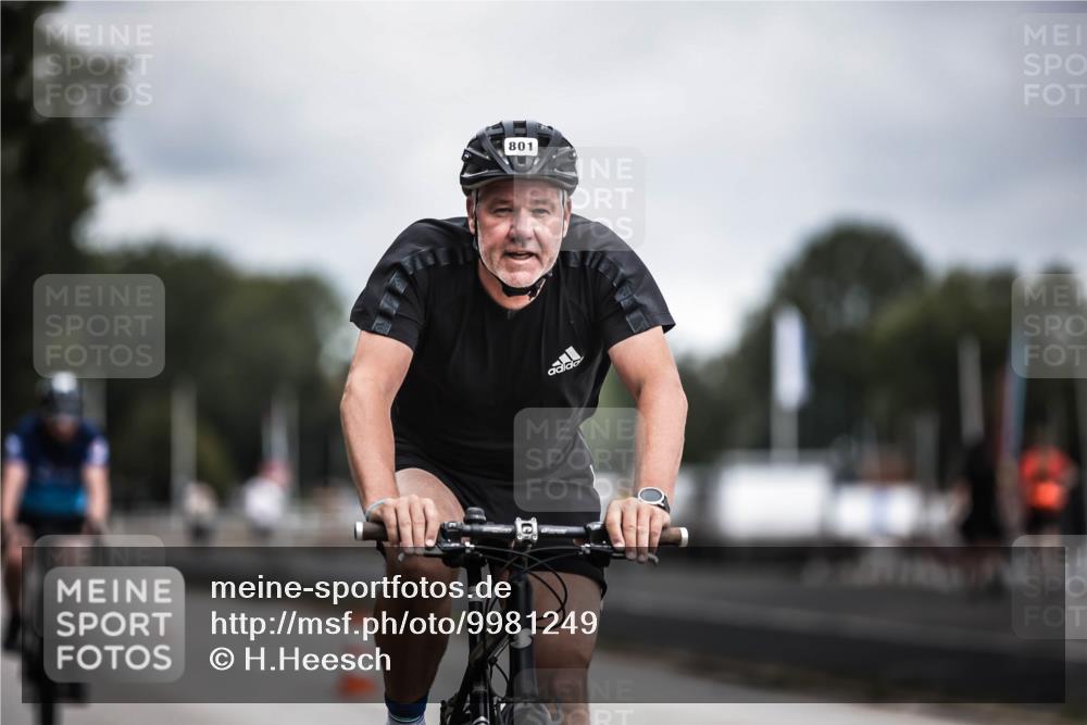 16.08.2026 - KN Förde Triathlon 2026 H.Heesch http://msf.ph/oto/9981249 16.08.2026 11:56:34 Radfahren  meine-sportfotos.de
