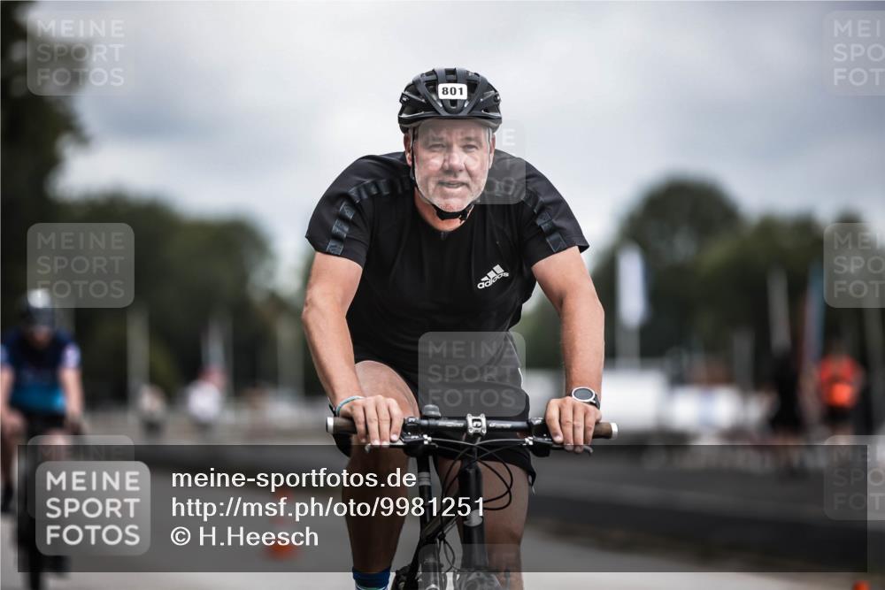 16.08.2026 - KN Förde Triathlon 2026 H.Heesch http://msf.ph/oto/9981251 16.08.2026 11:56:34 Radfahren  meine-sportfotos.de