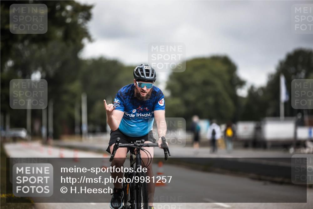 16.08.2026 - KN Förde Triathlon 2026 H.Heesch http://msf.ph/oto/9981257 16.08.2026 11:56:35 Radfahren  meine-sportfotos.de