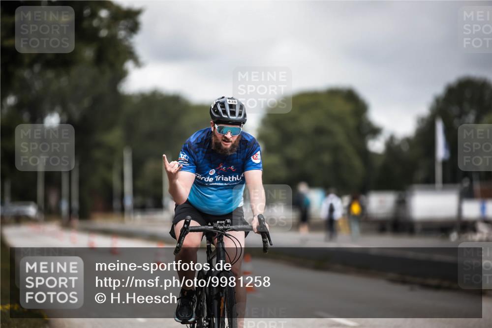 16.08.2026 - KN Förde Triathlon 2026 H.Heesch http://msf.ph/oto/9981258 16.08.2026 11:56:35 Radfahren  meine-sportfotos.de
