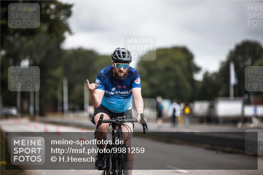 16.08.2026 - KN Förde Triathlon 2026 H.Heesch http://msf.ph/oto/9981259 16.08.2026 11:56:35 Radfahren  meine-sportfotos.de