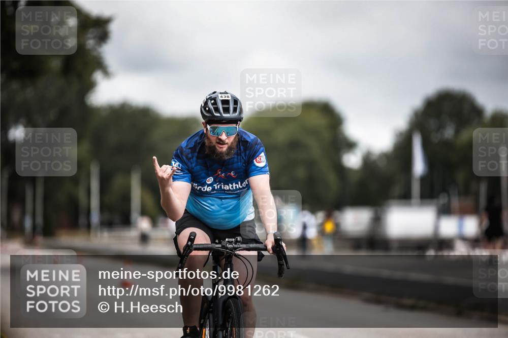 16.08.2026 - KN Förde Triathlon 2026 H.Heesch http://msf.ph/oto/9981262 16.08.2026 11:56:36 Radfahren  meine-sportfotos.de