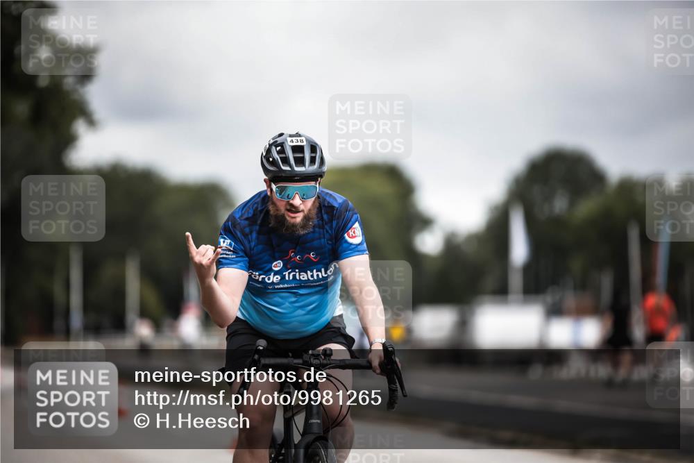 16.08.2026 - KN Förde Triathlon 2026 H.Heesch http://msf.ph/oto/9981265 16.08.2026 11:56:36 Radfahren  meine-sportfotos.de