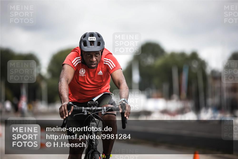 16.08.2026 - KN Förde Triathlon 2026 H.Heesch http://msf.ph/oto/9981284 16.08.2026 11:57:19 Radfahren  meine-sportfotos.de