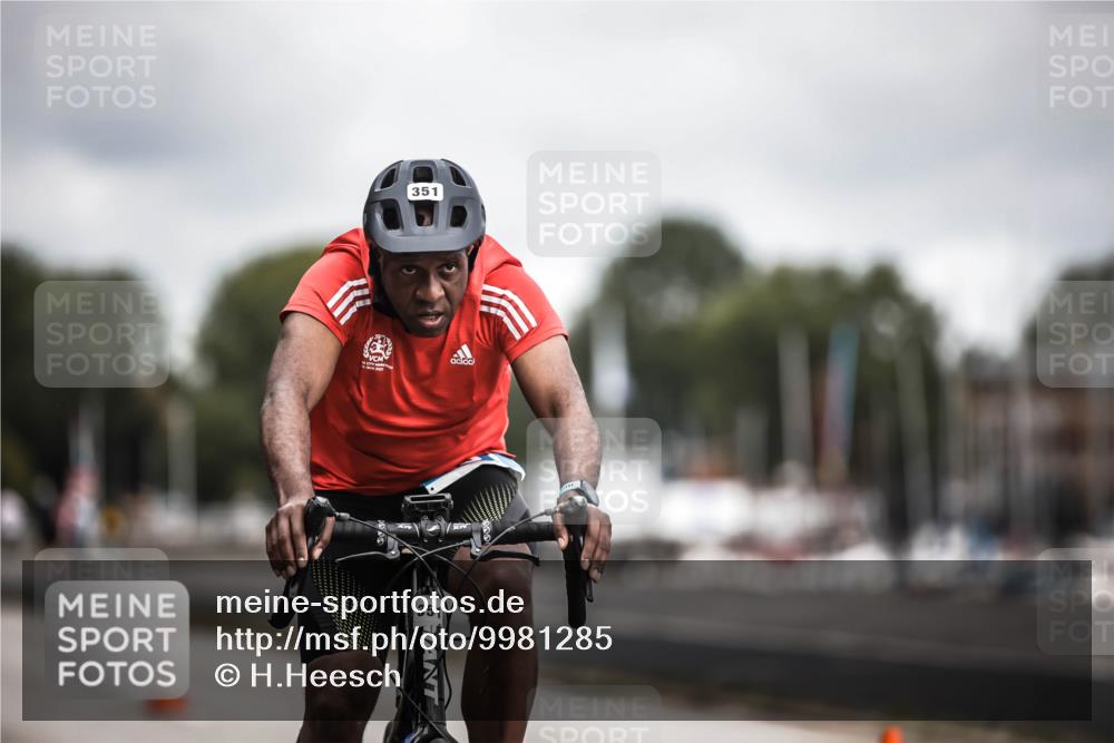 16.08.2026 - KN Förde Triathlon 2026 H.Heesch http://msf.ph/oto/9981285 16.08.2026 11:57:19 Radfahren  meine-sportfotos.de