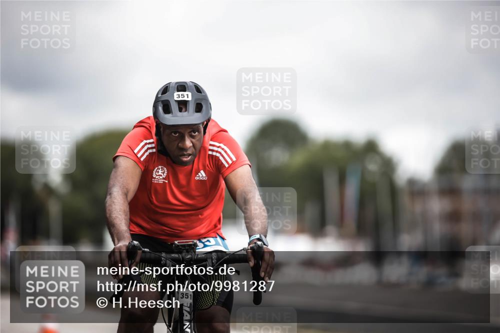 16.08.2026 - KN Förde Triathlon 2026 H.Heesch http://msf.ph/oto/9981287 16.08.2026 11:57:19 Radfahren  meine-sportfotos.de