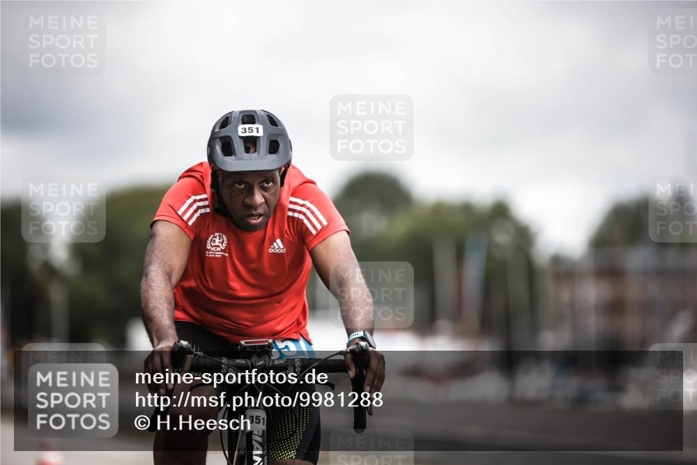 16.08.2026 - KN Förde Triathlon 2026 H.Heesch http://msf.ph/oto/9981288 16.08.2026 11:57:19 Radfahren  meine-sportfotos.de
