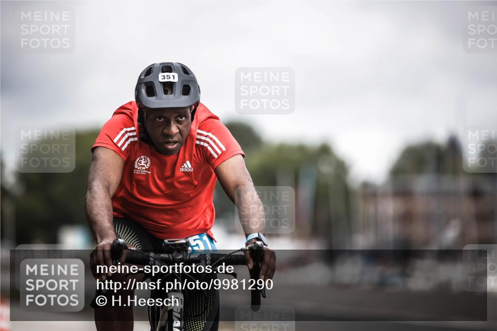 16.08.2026 - KN Förde Triathlon 2026 H.Heesch http://msf.ph/oto/9981290 16.08.2026 11:57:19 Radfahren  meine-sportfotos.de