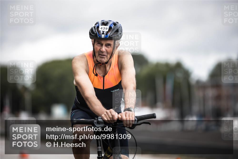 16.08.2026 - KN Förde Triathlon 2026 H.Heesch http://msf.ph/oto/9981309 16.08.2026 12:00:42 Radfahren  meine-sportfotos.de