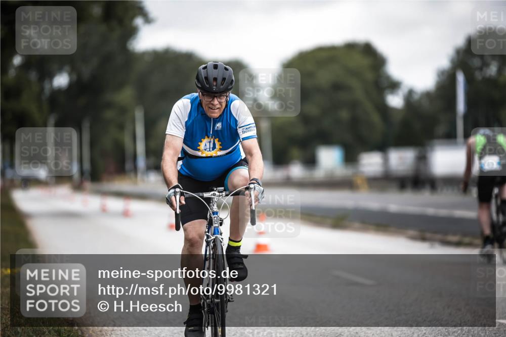 16.08.2026 - KN Förde Triathlon 2026 H.Heesch http://msf.ph/oto/9981321 16.08.2026 12:01:00 Radfahren  meine-sportfotos.de